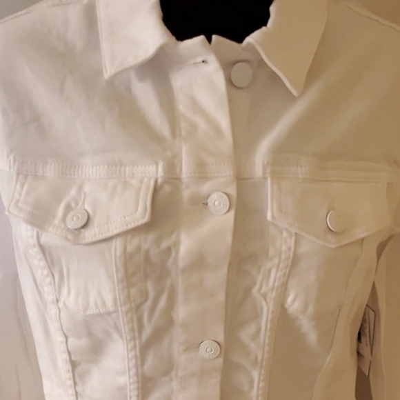 NWT Small LULAROE Jaxon denim JACKET White - Picture 2 of 4